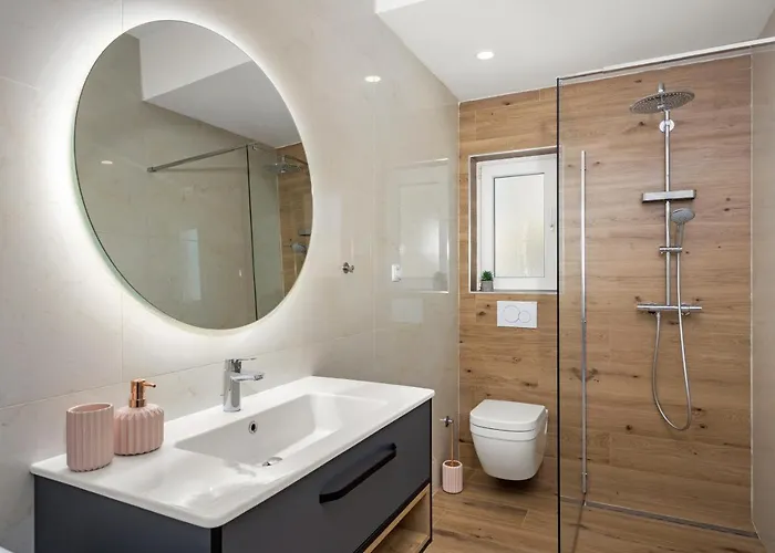 Luxury Lotus&lovor Apartment Pula